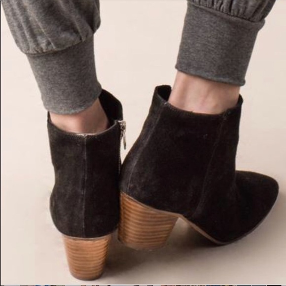 Black Distressed Suede Chic Low Heel Ankle Boot - Picture 4 of 8